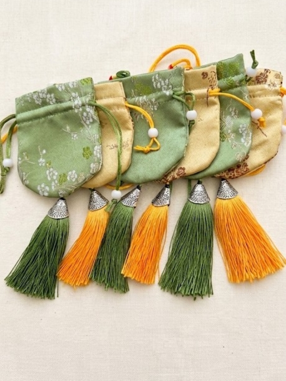 Silky Tassel Drawstring Pouch Set - Green & Yellow